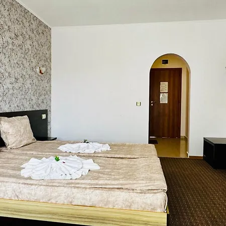 Hotell Eos Kiten (Burgas)